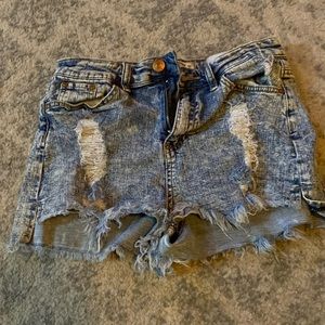 ripped jeans shorts